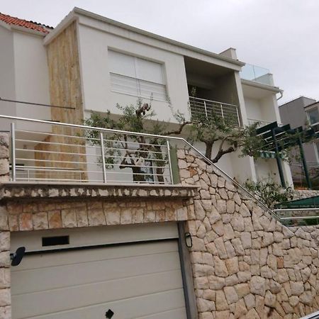 אומיס Apartment Sreta מראה חיצוני תמונה