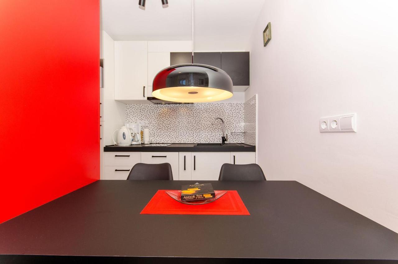 אומיס Apartment Sreta מראה חיצוני תמונה