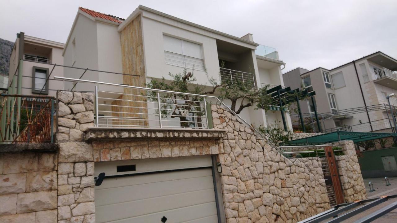 אומיס Apartment Sreta מראה חיצוני תמונה